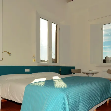 Superior Relais Fcollection Temple View